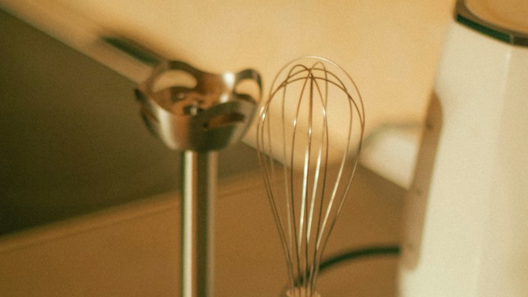 Immersion Blender Buying Guide: Control, Cleaning and Storage