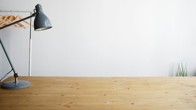 A Desk Lamp Buying Guide for Reading and Computer Work